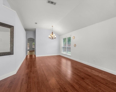 1139 Baja Drive - Photo Thumbnail 4