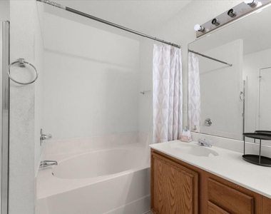 1139 Baja Drive - Photo Thumbnail 15