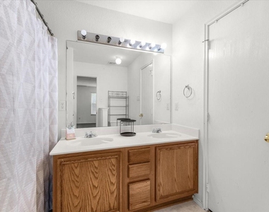 1139 Baja Drive - Photo Thumbnail 17