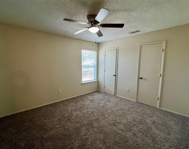 2019 Paisley Drive - Photo Thumbnail 6