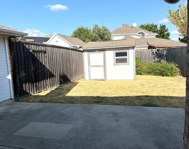 807 Aylesbury Drive - Photo Thumbnail 16