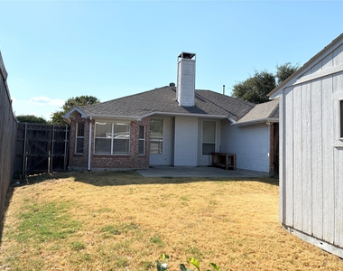 807 Aylesbury Drive - Photo Thumbnail 14