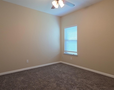 4007 Wellington Street - Photo Thumbnail 12