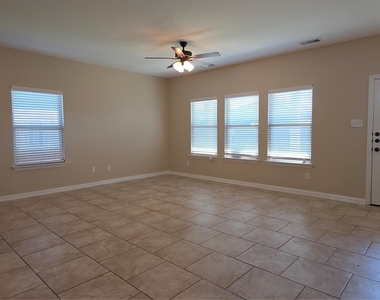 4007 Wellington Street - Photo Thumbnail 3