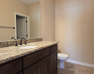 4007 Wellington Street - Photo Thumbnail 7