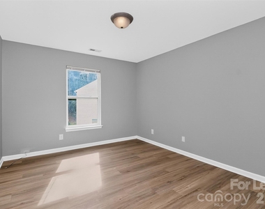 7348 Mitzi Deborah Lane - Photo Thumbnail 35