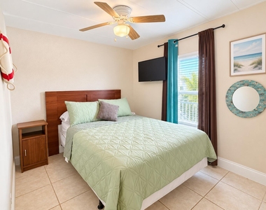 932 Tropical Lane - Photo Thumbnail 15