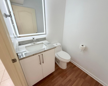5738 Nw 48th Avenue - Photo Thumbnail 8