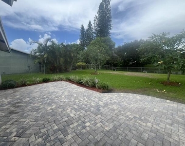 132 Bobwhite Road - Photo Thumbnail 8