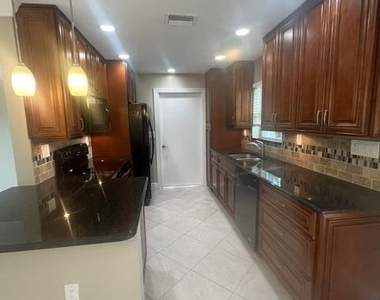 132 Bobwhite Road - Photo Thumbnail 5