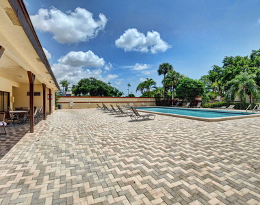 6550 Somerset Drive - Photo Thumbnail 31