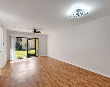 6550 Somerset Drive - Photo Thumbnail 9
