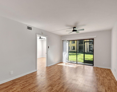 6550 Somerset Drive - Photo Thumbnail 10