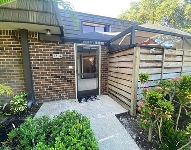1418 14th Terrace - Photo Thumbnail 1