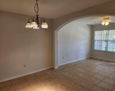 156 Sw Peacock Boulevard - Photo Thumbnail 6