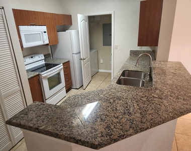 156 Sw Peacock Boulevard - Photo Thumbnail 4