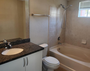 156 Sw Peacock Boulevard - Photo Thumbnail 14