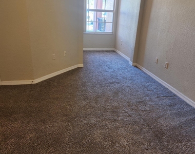 156 Sw Peacock Boulevard - Photo Thumbnail 10