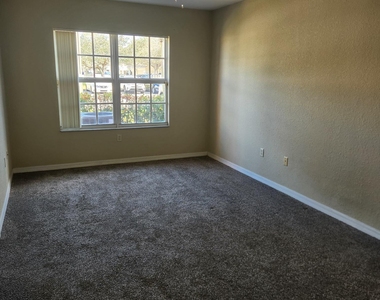 156 Sw Peacock Boulevard - Photo Thumbnail 8