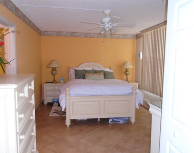 3165 Ne 48th Court - Photo Thumbnail 46