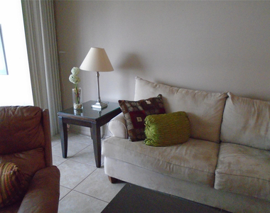 3165 Ne 48th Court - Photo Thumbnail 9