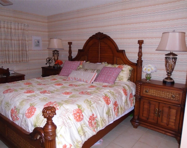 3165 Ne 48th Court - Photo Thumbnail 16