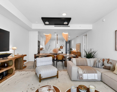 220 Lake Shore Drive - Photo Thumbnail 18
