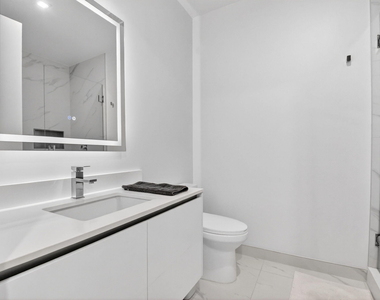220 Lake Shore Drive - Photo Thumbnail 32