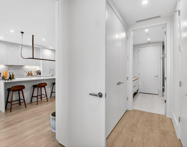 220 Lake Shore Drive - Photo Thumbnail 23