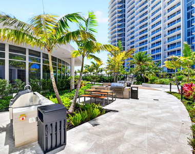 220 Lake Shore Drive - Photo Thumbnail 52