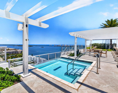220 Lake Shore Drive - Photo Thumbnail 70