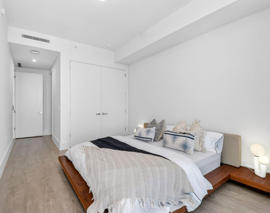 220 Lake Shore Drive - Photo Thumbnail 41