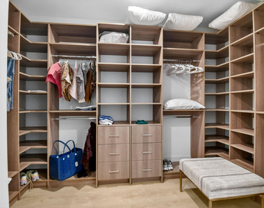 220 Lake Shore Drive - Photo Thumbnail 24