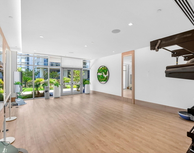 220 Lake Shore Drive - Photo Thumbnail 59
