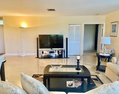 19311 Sabal Lake Drive - Photo Thumbnail 2