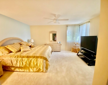 19311 Sabal Lake Drive - Photo Thumbnail 6