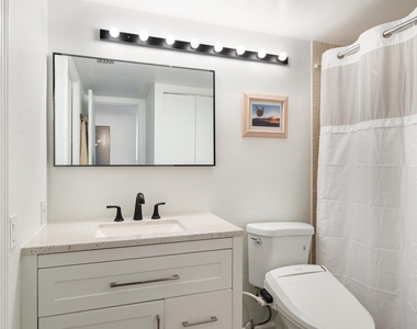 10110 Cedar Point Boulevard - Photo Thumbnail 17