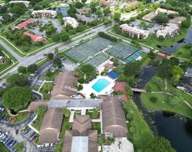 10110 Cedar Point Boulevard - Photo Thumbnail 25