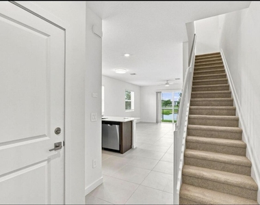 151 Lakeside Landing Court - Photo Thumbnail 2