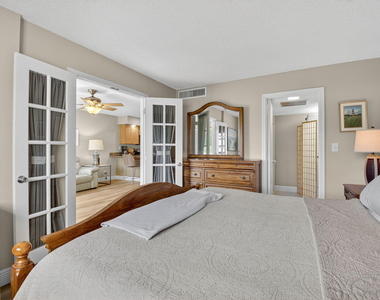 451 Greensward Lane - Photo Thumbnail 12
