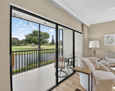 451 Greensward Lane - Photo Thumbnail 8