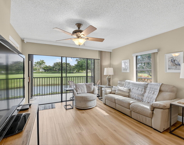 451 Greensward Lane - Photo Thumbnail 5