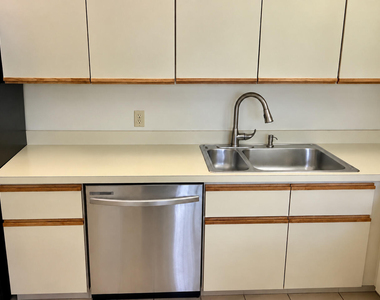 5150 S Fountains Drive S - Photo Thumbnail 12