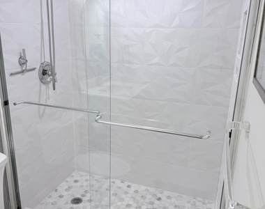 1640 Twelve Oaks Way - Photo Thumbnail 17