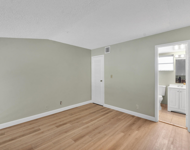 4171 Nw 26th Street - Photo Thumbnail 6