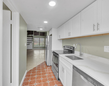 4171 Nw 26th Street - Photo Thumbnail 3