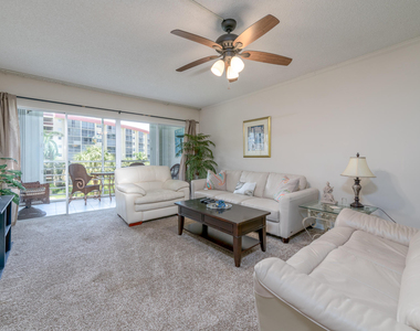 2731 Ne 14th St Street - Photo Thumbnail 7