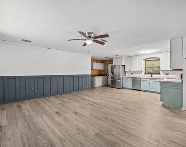 3031 Nw 2nd Street - Photo Thumbnail 9