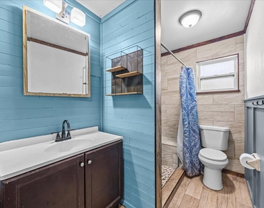 3031 Nw 2nd Street - Photo Thumbnail 13
