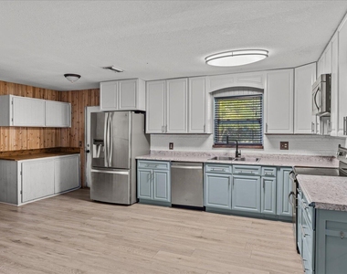 3031 Nw 2nd Street - Photo Thumbnail 7
